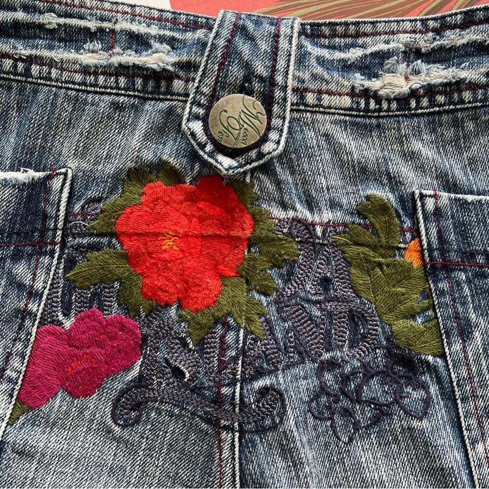 Blue Midi Denim Embroidery Pants Size: 28 - Picture 6 of 15